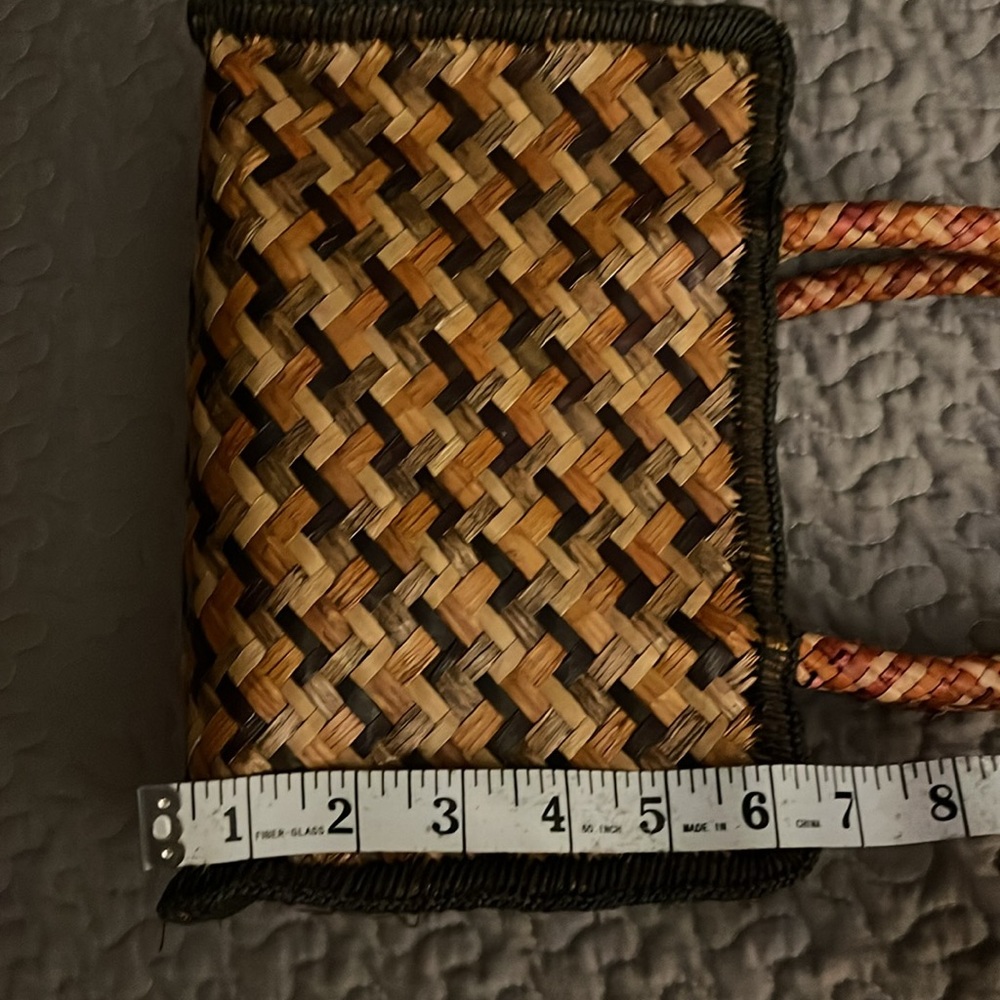 Woven VTG Handmade Tan and Brown Handbag - Picture 9 of 9